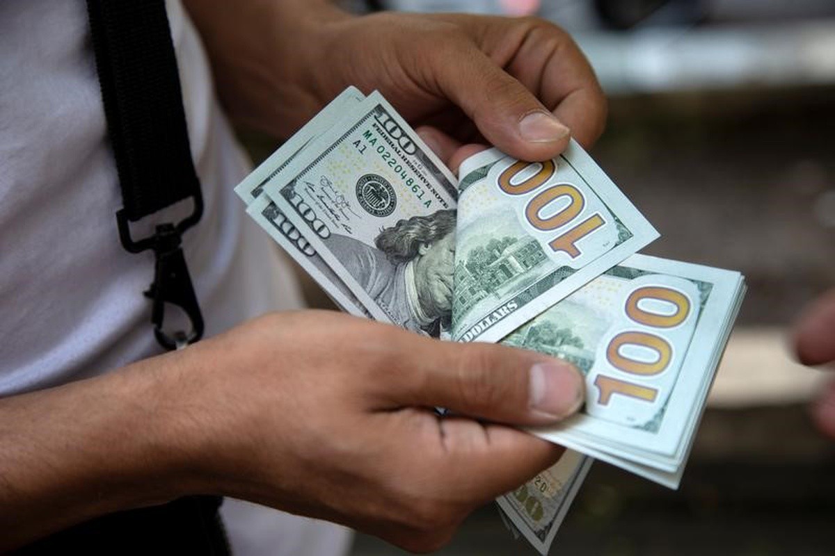 سعر الدولار في سوريا - سعر صرف الدولار مقابل الليرة السورية اليوم السبت 21-3-2020 في المصرف المركزي والسوق السوداء