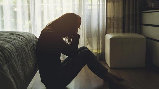 هكذا تتغلبون على الاكتئاب داخل الحجر المنزلي