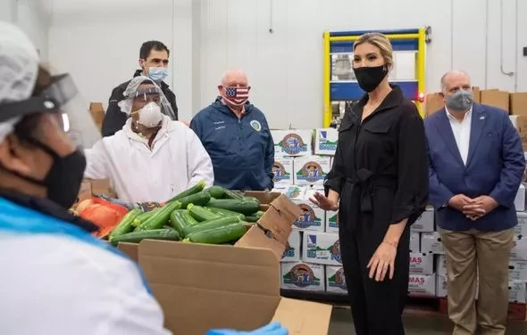 ivanka-trump-style-jumpsuit-face-mask-farmers-to-families-photos-2469350.webp