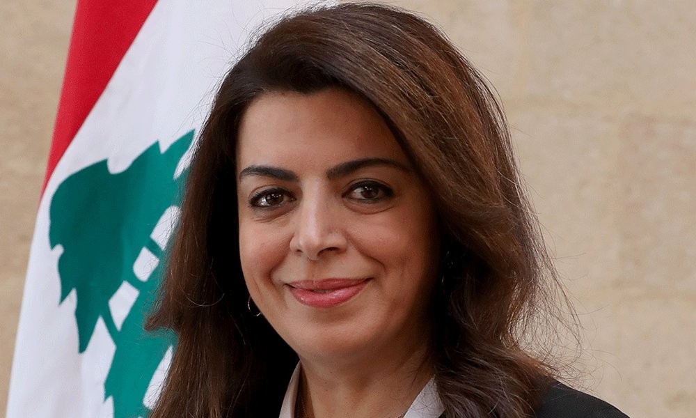 وزيرة المهجرين