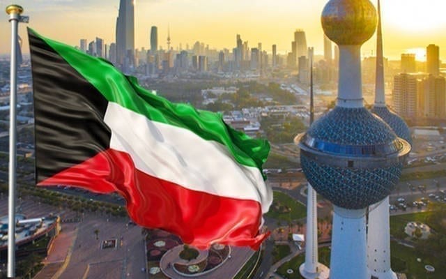 الكويت تلغي 50 بالمئة من المكافآت الحكومية لردم هوة 