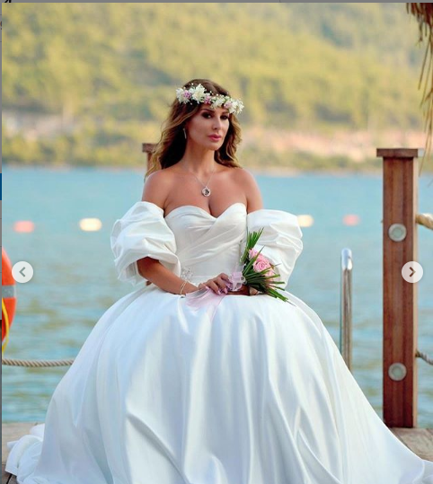 كاتيا الكعدي بفستان الزفاف.PNG