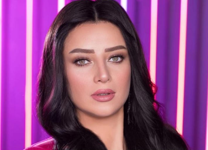 رضوى الشربيني : 